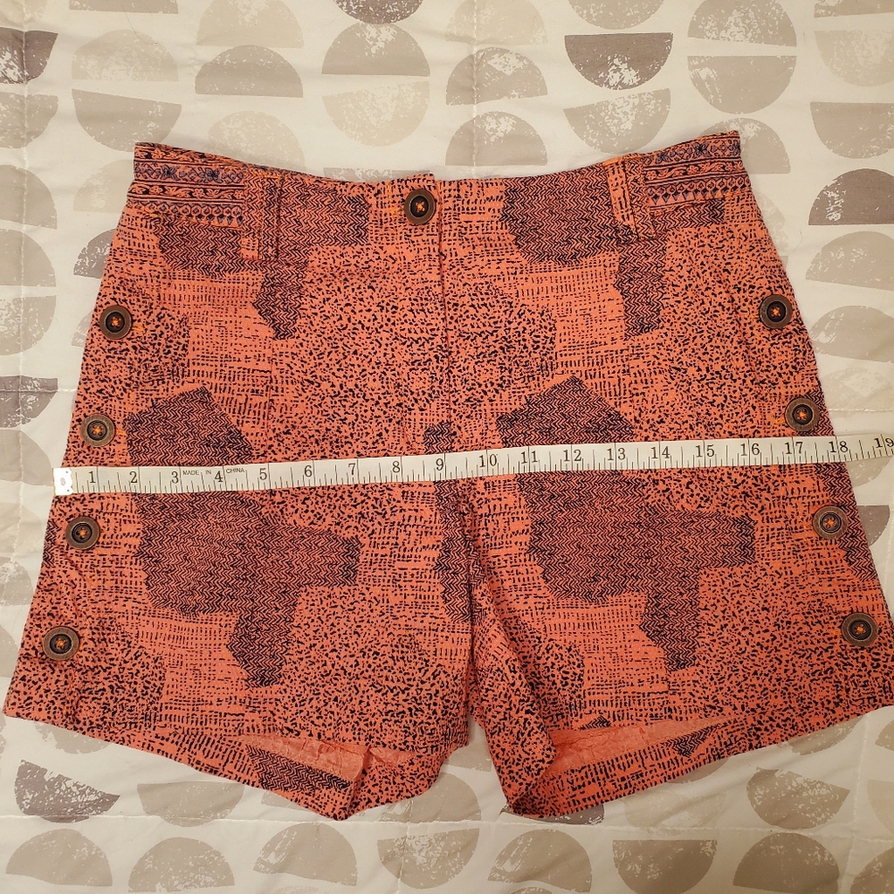 Cartonnier all over textured shorts - Picture 8 of 8